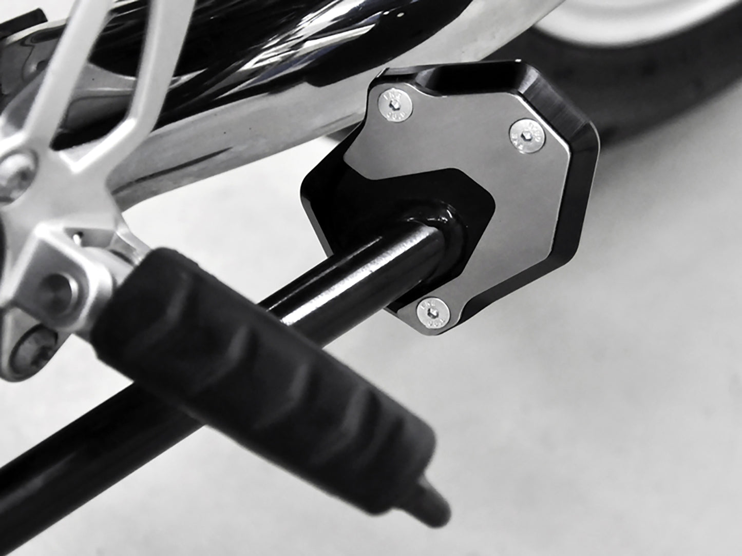 ZIEGER Seitenständerfuß-Verbreiterung passend für BMW R nineT 2013-2016 - Kama Bike Parts