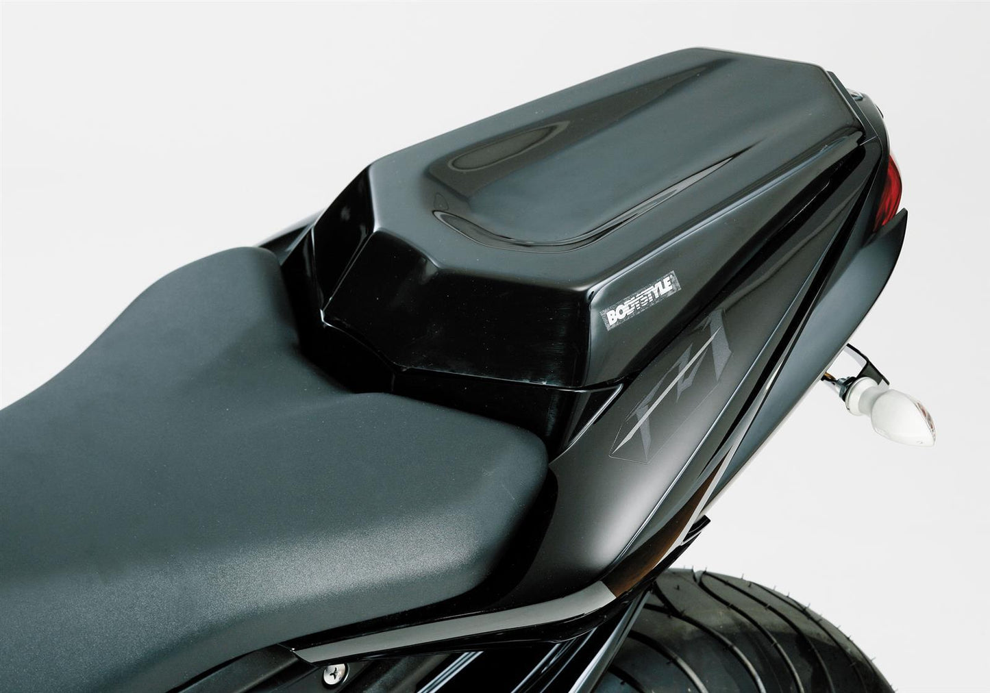 BODYSTYLE Sitzkeil passend für Yamaha FZ1 RN16 2006-2015 - Kama Bike Parts