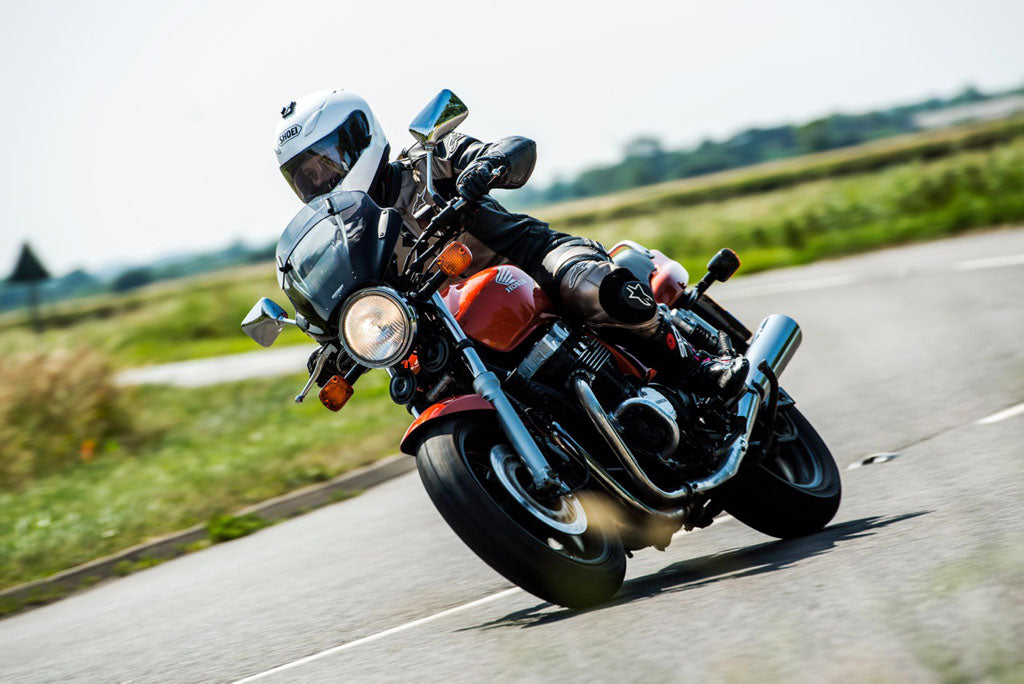 MRA Vario-Touring-Scheibe für Naked Bikes VTNB klar ohne Haltersatz mit ABE .
