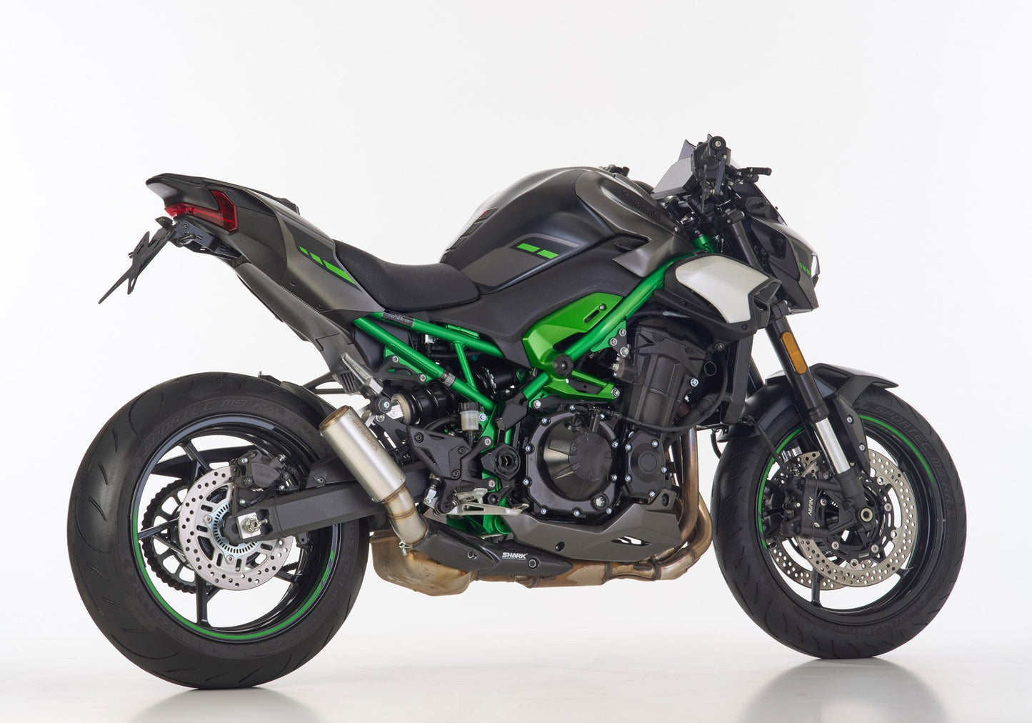 SHARK RCT Raw Auspuff Silber passend für Kawasaki Z900 2025-2026