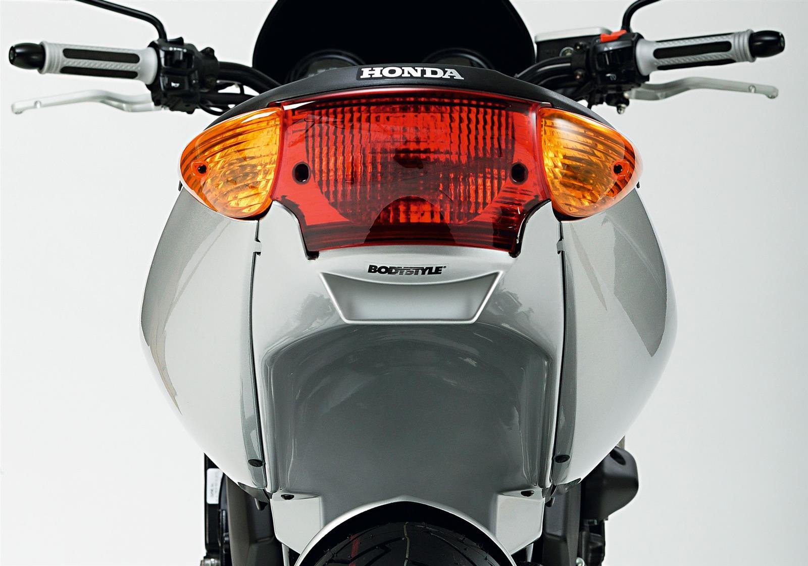 BODYSTYLE Tail Skirt passend für Suzuki GSF 650 S Bandit 2005-2006 - Kama Bike Parts