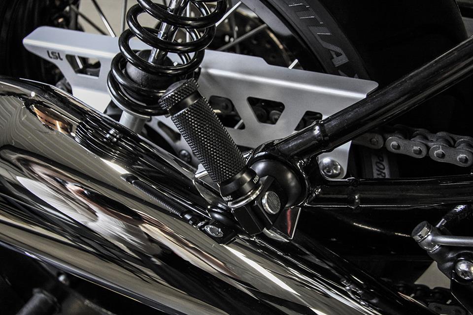 LSL Soziusklappraste klappbar passend für Triumph Thruxton 2016- schwarz - Kama Bike Parts
