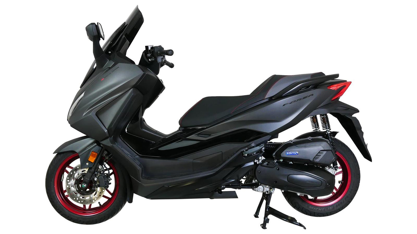 MRA Tourenscheibe "TM" schwarz passend für Honda NSS 125 / 350 FORZA 2021-