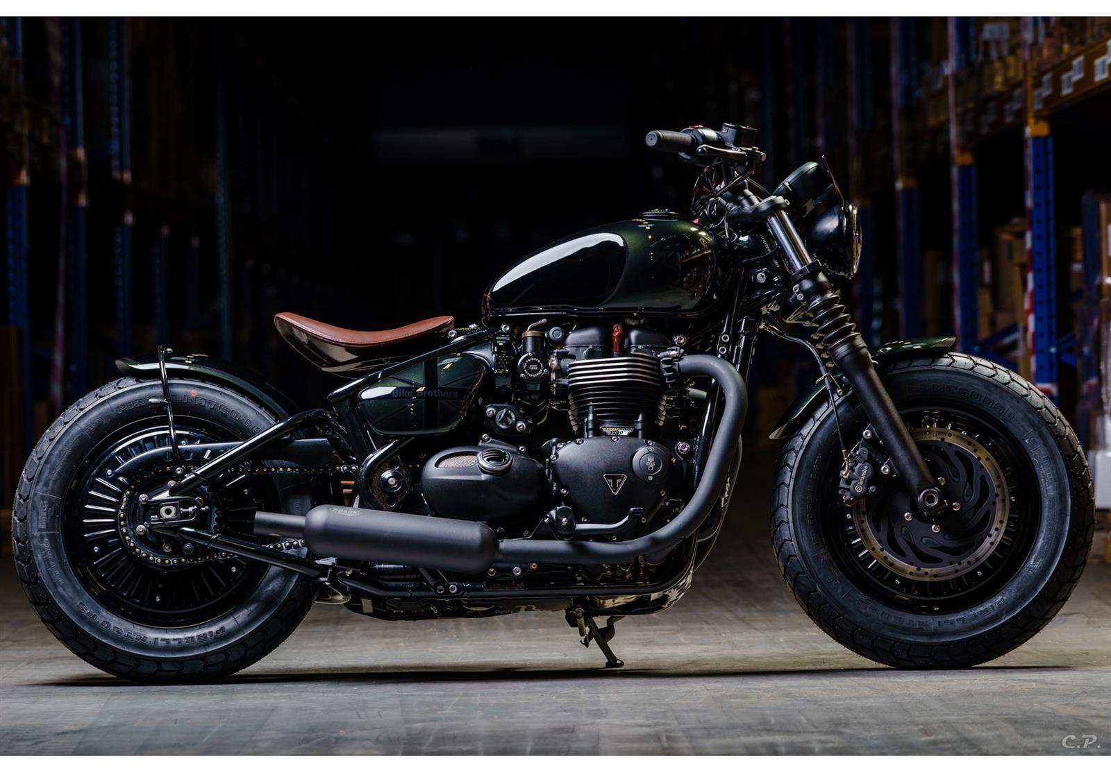 SHARK Retro Classic Auspuff passend für Triumph Bonneville Bobber 2017-2020 - Kama Bike Parts