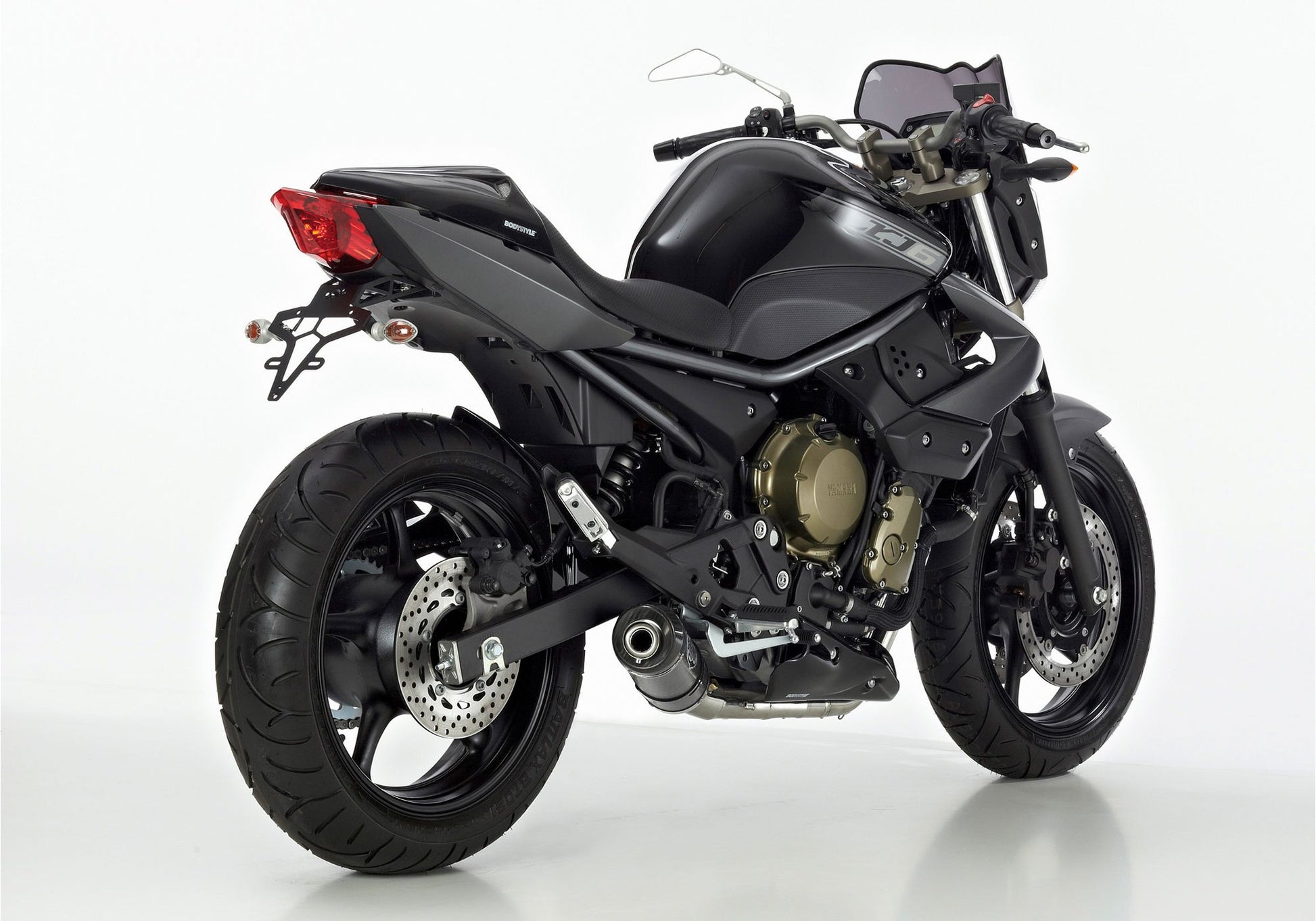 SHARK Street GP mit Kat Auspuff Komplettanlage passend für Yamaha XJ6 2009-2016 - Kama Bike Parts