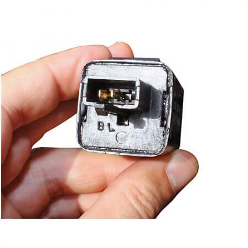 Blinkrelais elektronisch 12 V schmaler 3-fach Stecker mit 2 Pins - Kama Bike Parts