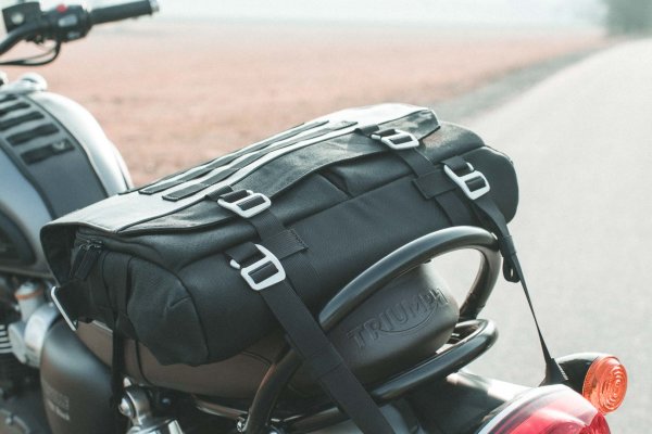 Sw-Motech Legend Gear strap set for messenger bag LR3 4 loop straps. For bike attachment.